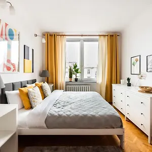 https://superior-metro-centrum-apartment.warsawhotelspoland.com