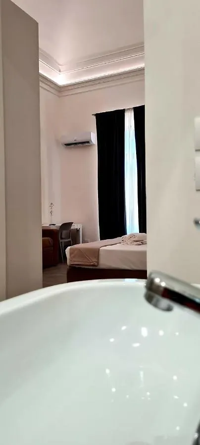 Appartamento Home De Curtis Aeroporto di Catania Fontana Rossa Italia