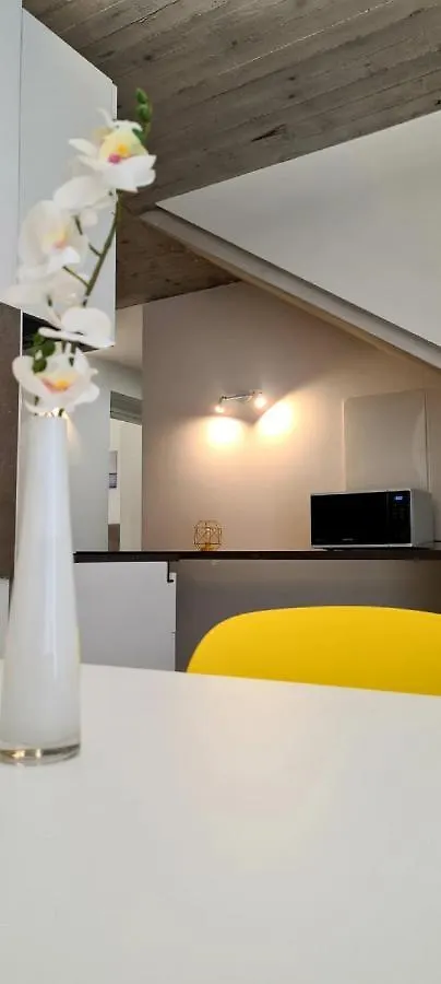 Appartamento Home De Curtis Aeroporto di Catania Fontana Rossa Italia